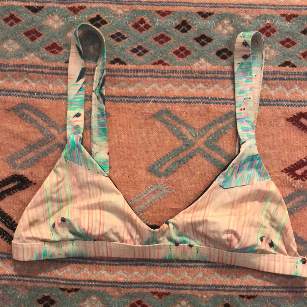 Tavik bikini top